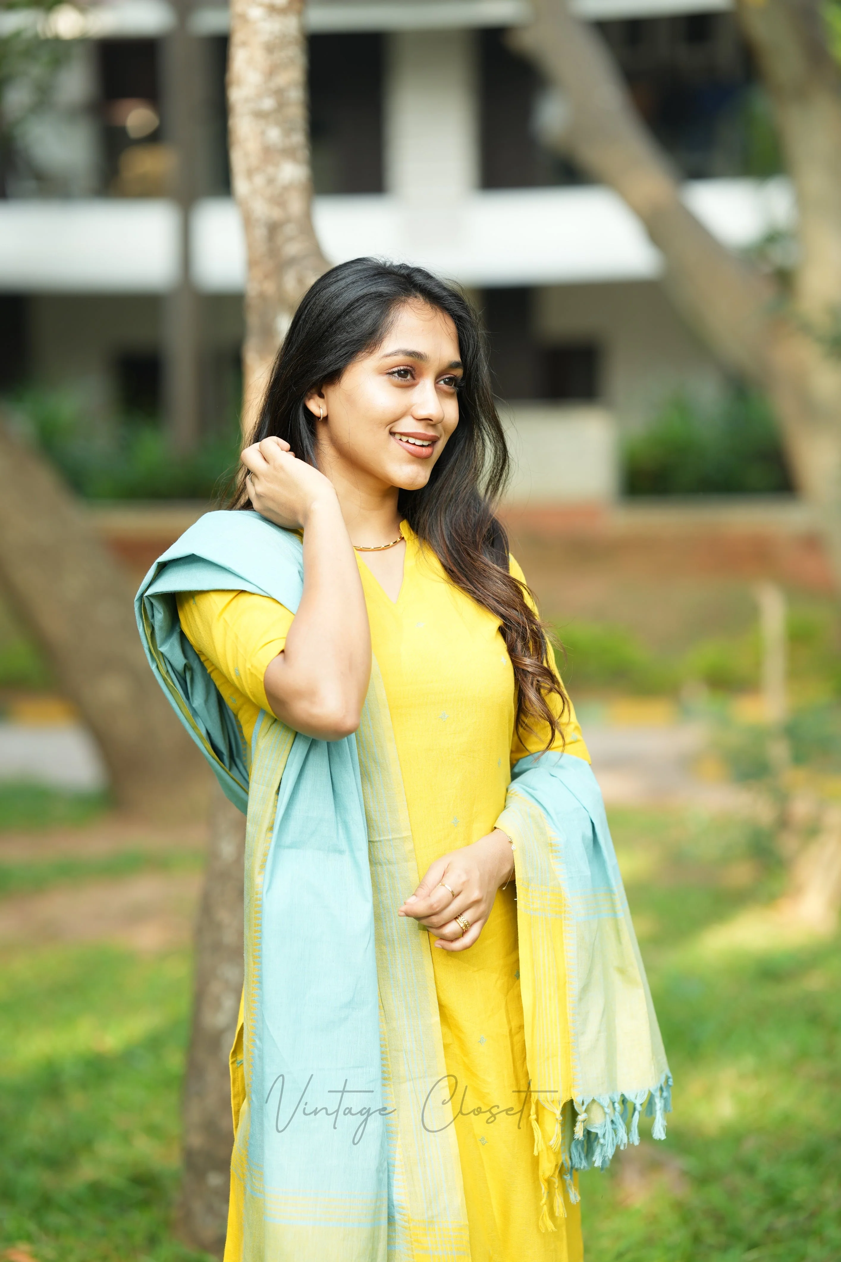 Sarika-Yellove - Image 5